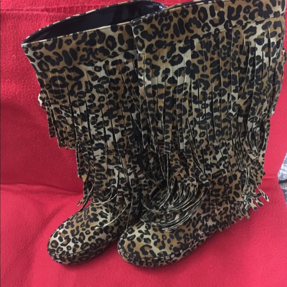 5.5 available. Leopard print fringe tall boots. - Picture 4 of 9